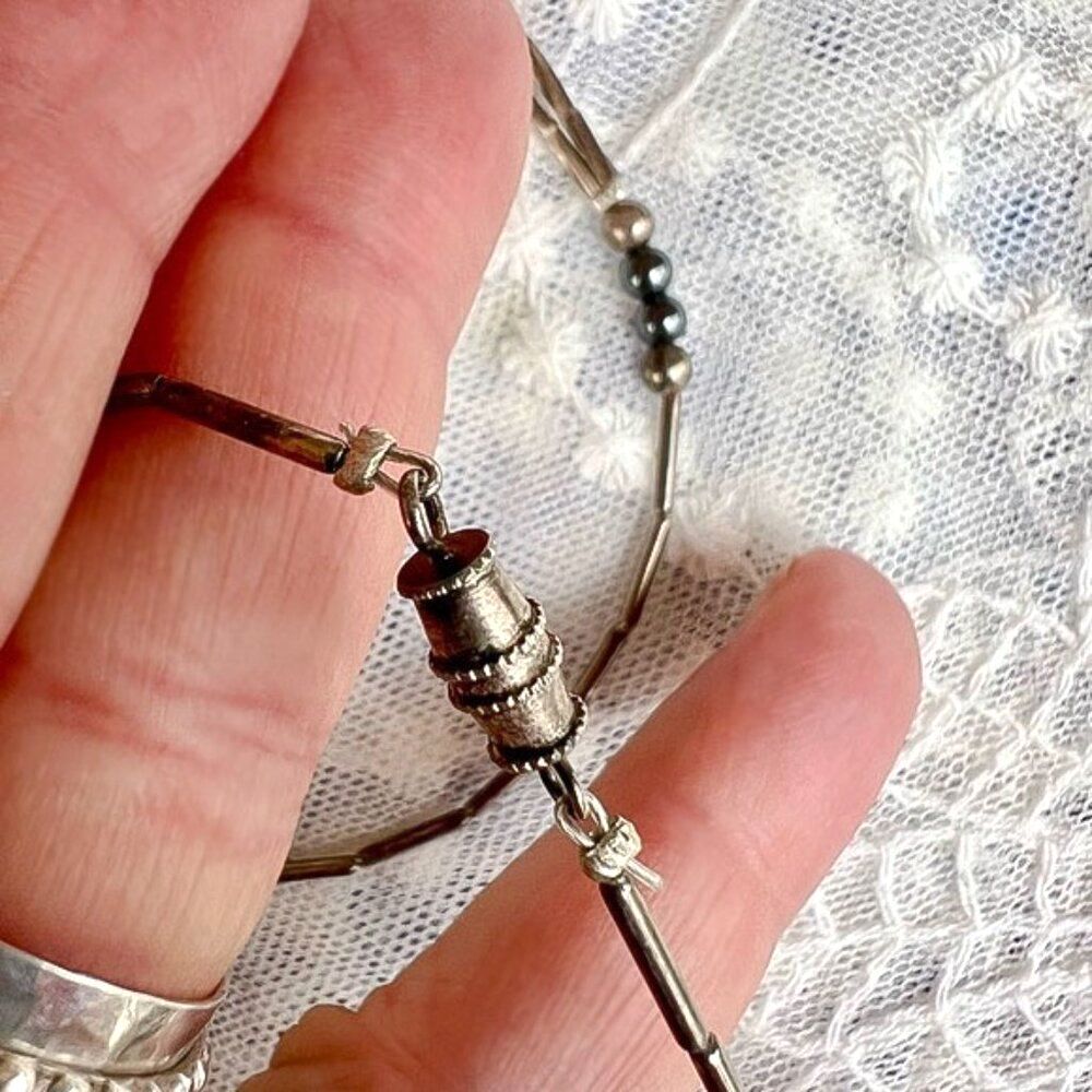 Vintage 70's/80's Silver & Hematite Dreamcatcher Necklace - Picture 5 of 10
